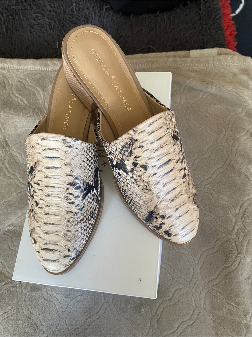 Gibson Latimer Beige & Black Snakeskin-Print Pointed-Toe Mules